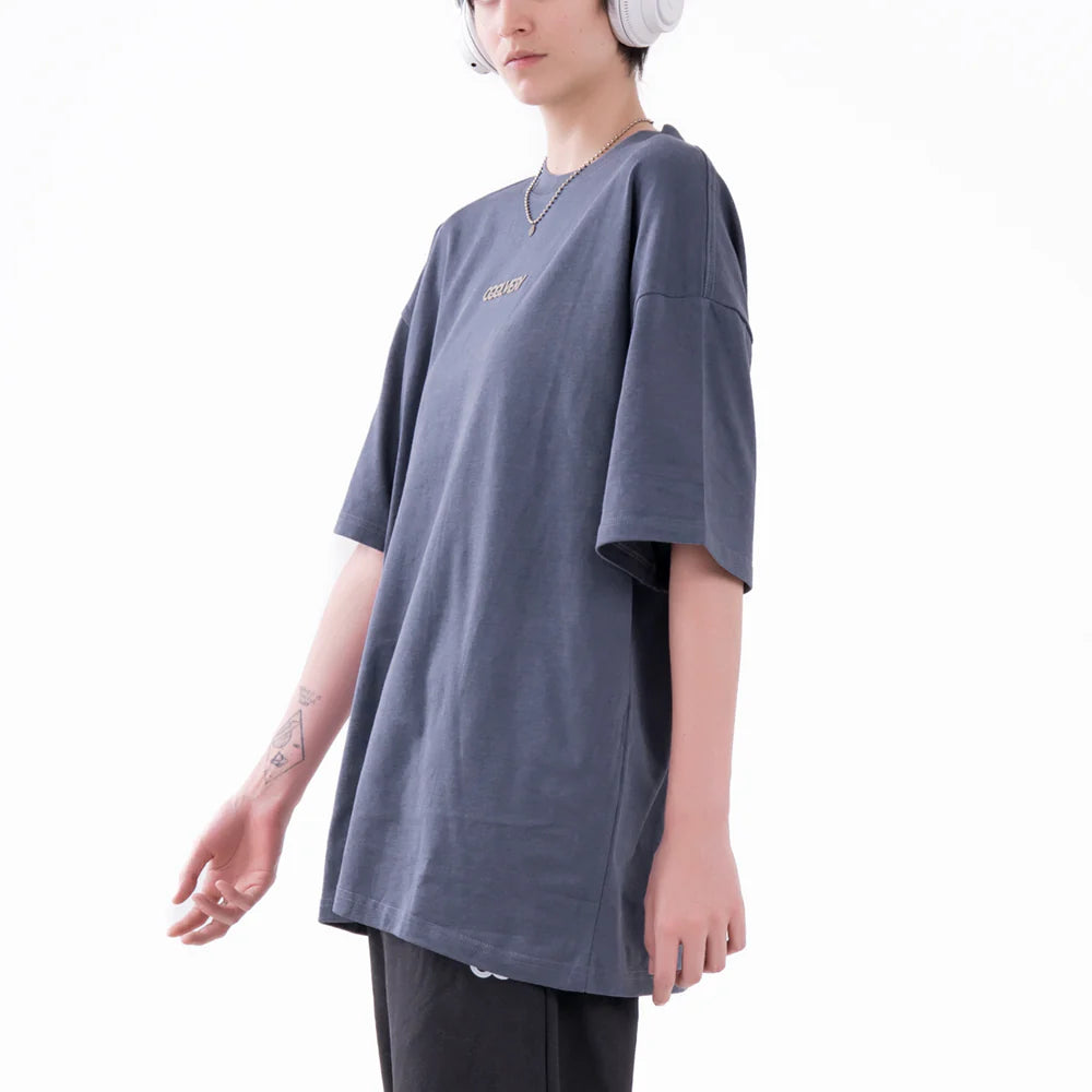 CAMISETA OVERSIZE DRAKE - GRIS OSCURO