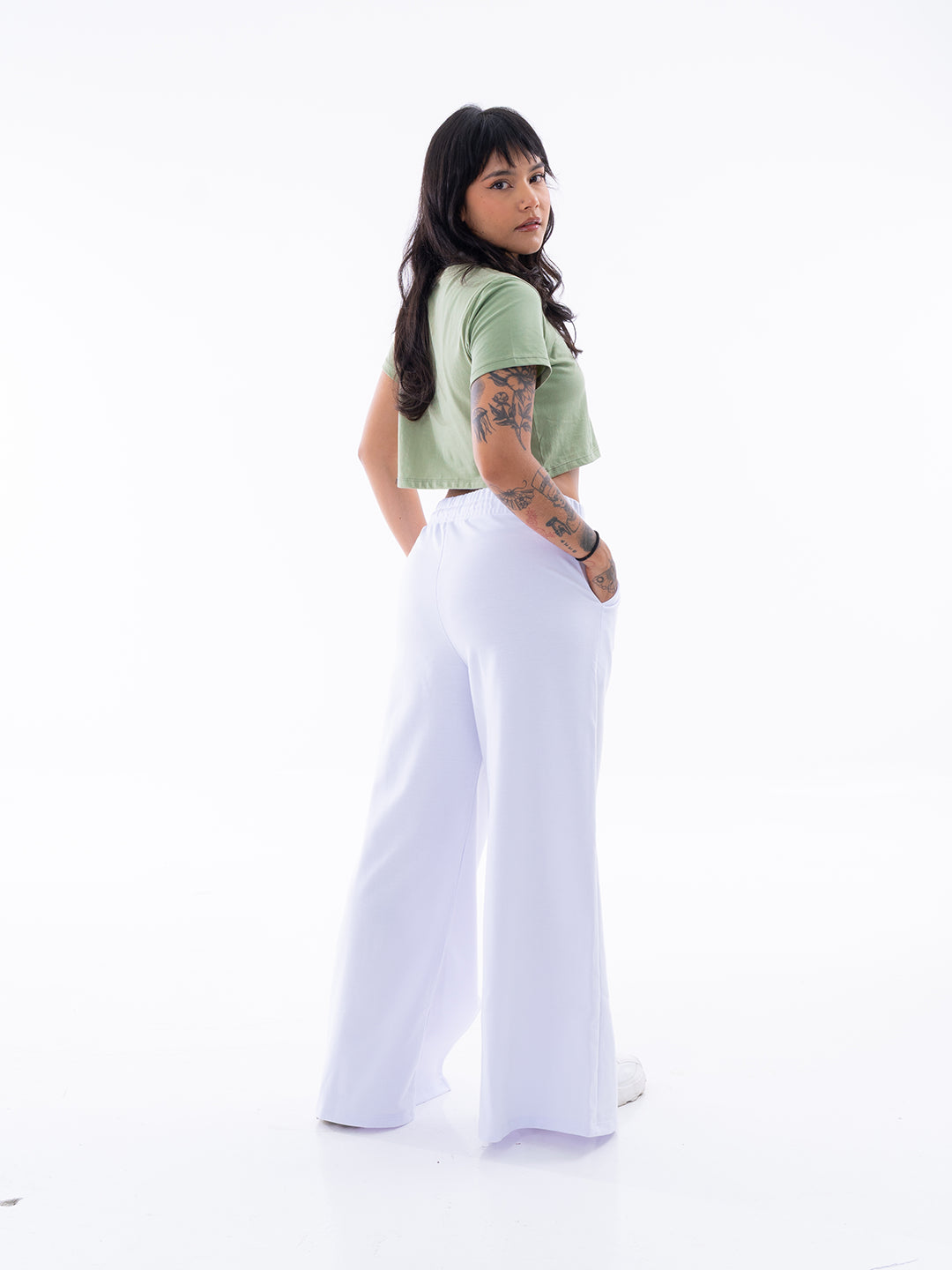 CAMISETA CROP TOP KIM - VERDE OLIVA